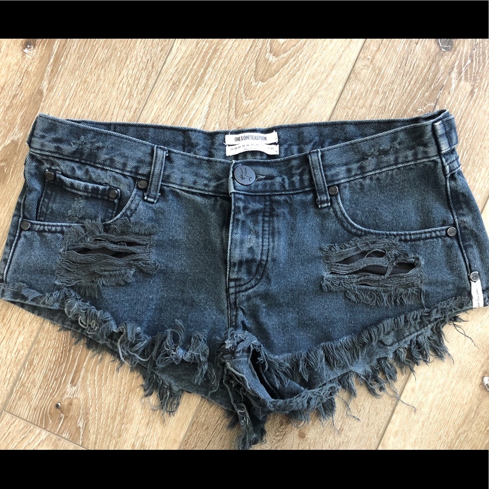 One teaspoon shorts